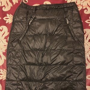 32° Black Quilted Skirt